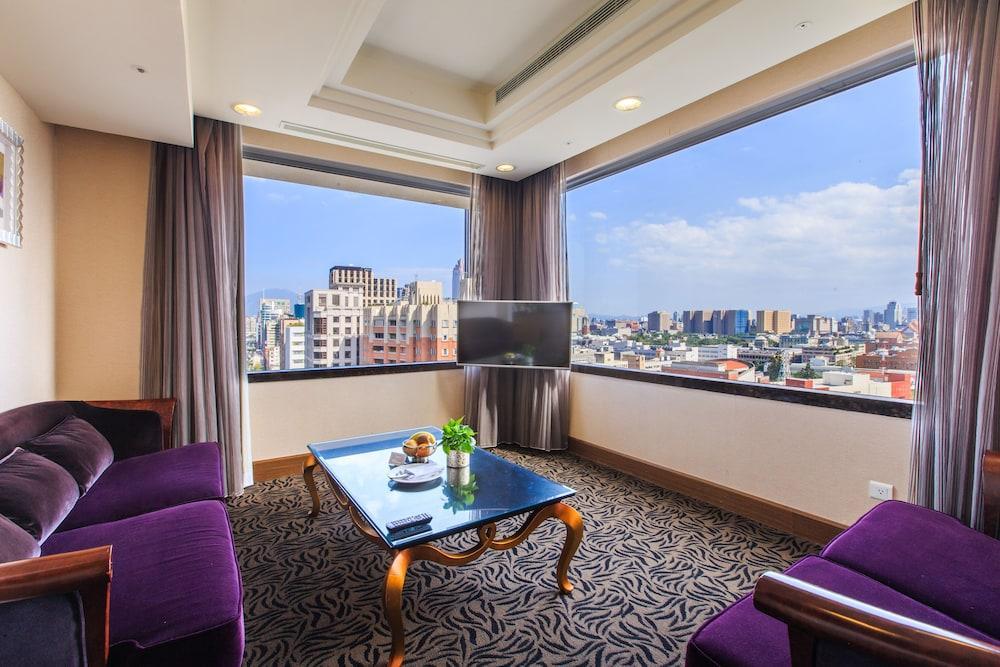 Taipei Garden Hotel - Ximending Exterior photo Executive Suite