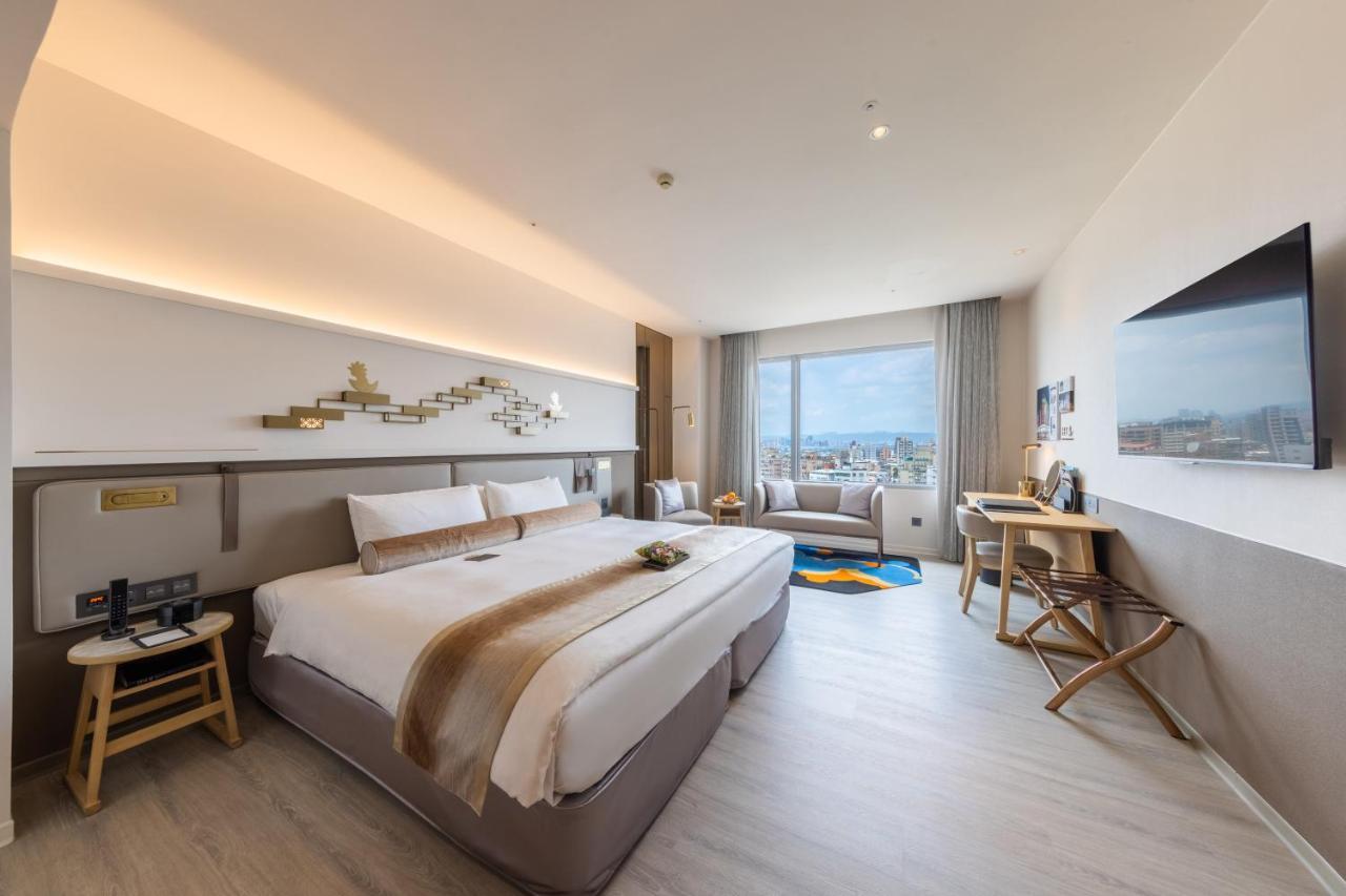 Taipei Garden Hotel - Ximending Exterior photo Deluxe Room