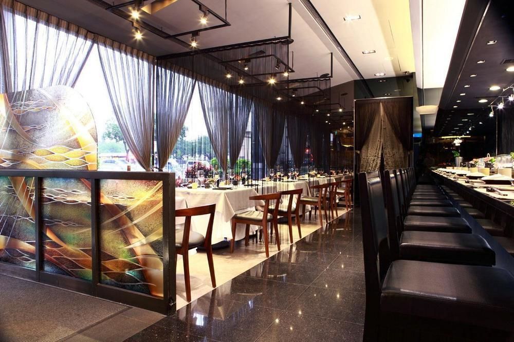 Taipei Garden Hotel - Ximending Exterior photo Interior of a restaurant in Singapore